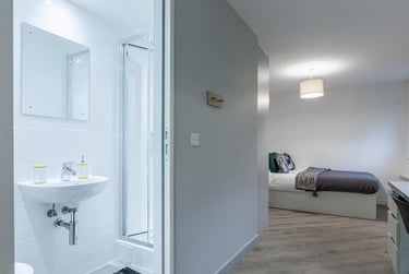 1 bed studio, Newport Road, Roath, Cardiff, CF240AN - Image 8